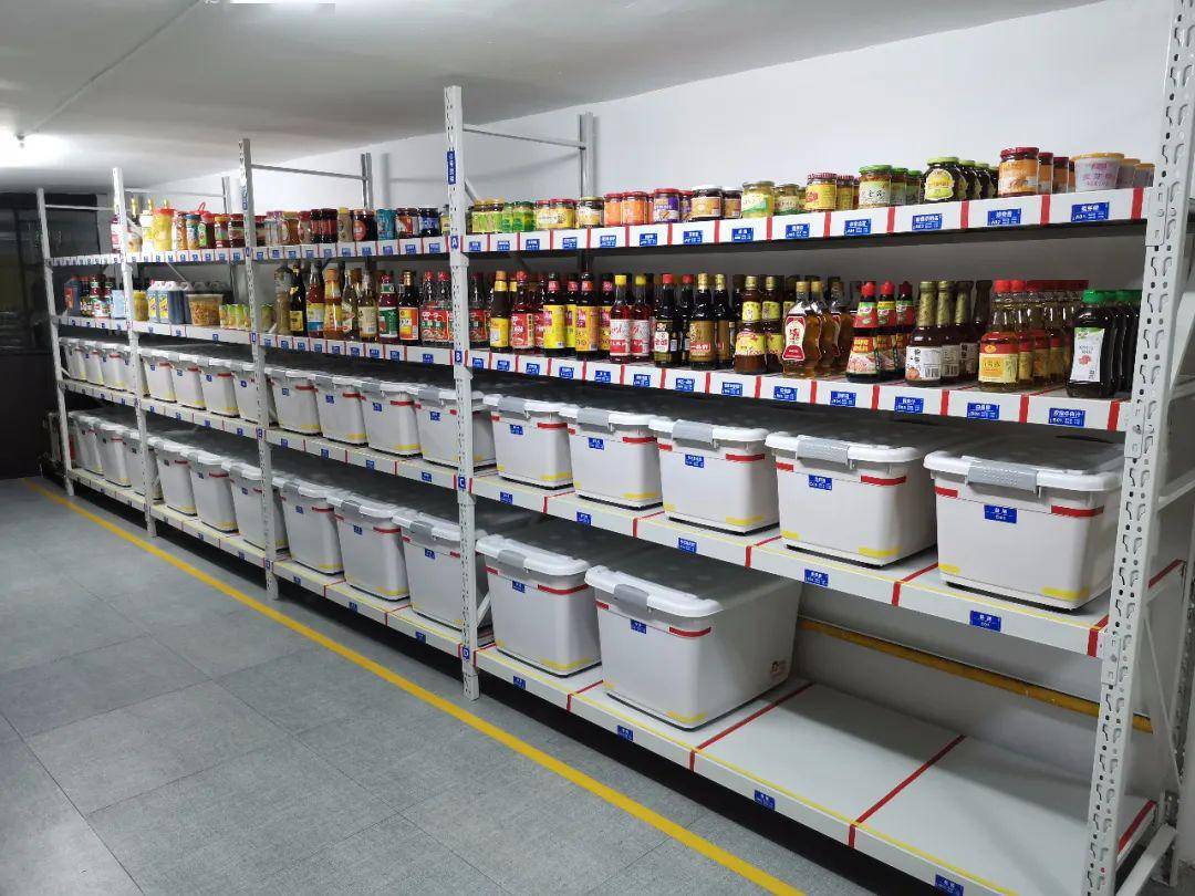 新區(qū)首家4d系統(tǒng)管理體系餐飲企業(yè)通過驗(yàn)收!_廚房