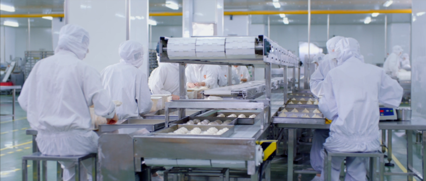 為保證標準化,規?；a,巴比食品花重金在上海建成透明中式面點生產